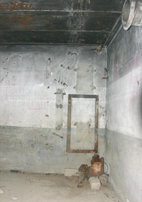 Ligne Maginot - BASSIN DE L'INDUSTRIE - (Casemate d'infanterie - Double) - Support du central téléphonique - LAMBERT Pascal