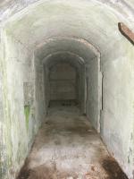 Ligne Maginot - Le DMP de l'Erbsenberg - Le couloir d'accés aux fourneaux de mine
Noter l'inscription GM 240 au sol