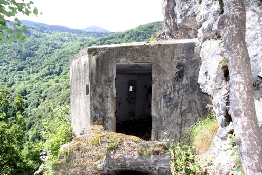 Ligne Maginot - MONTAGNY FALAISE - (Blockhaus pour arme infanterie) - Vue extérieure coté accés - AALMA - lignemaginot.com