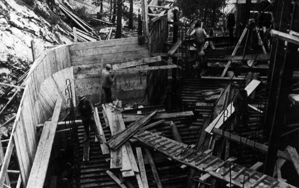 Ligne Maginot - CAP MARTIN - (Ouvrage d'artillerie) - Construction du bloc 3
Mise en place des coffrages avant la coulée du bloc - Inconnu