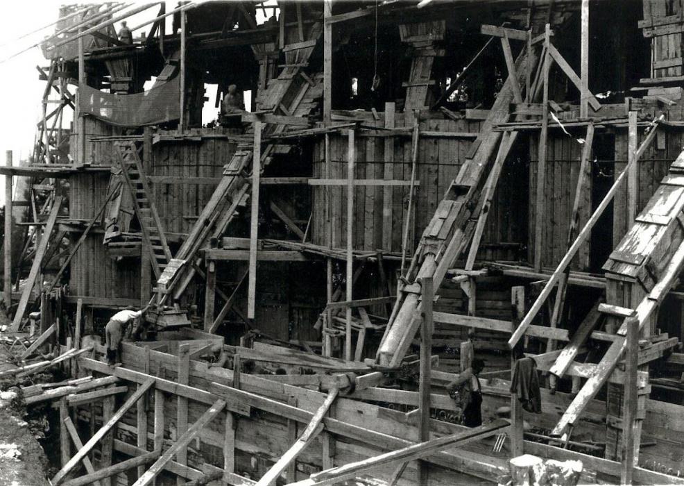 Ligne Maginot - ROQUEBRUNE - CORNILLAT - (Ouvrage d'artillerie) - Construction du bloc 3
Coffrage terminé - Inconnu