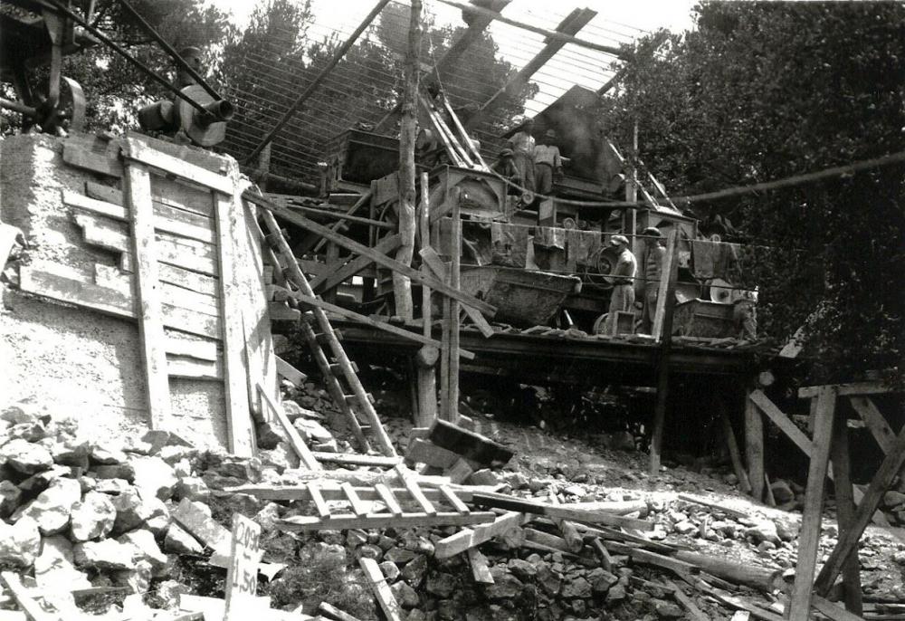 Ligne Maginot - ROQUEBRUNE - CORNILLAT - (Ouvrage d'artillerie) - Construction de l'ouvrage
La centrale à béton - Inconnu