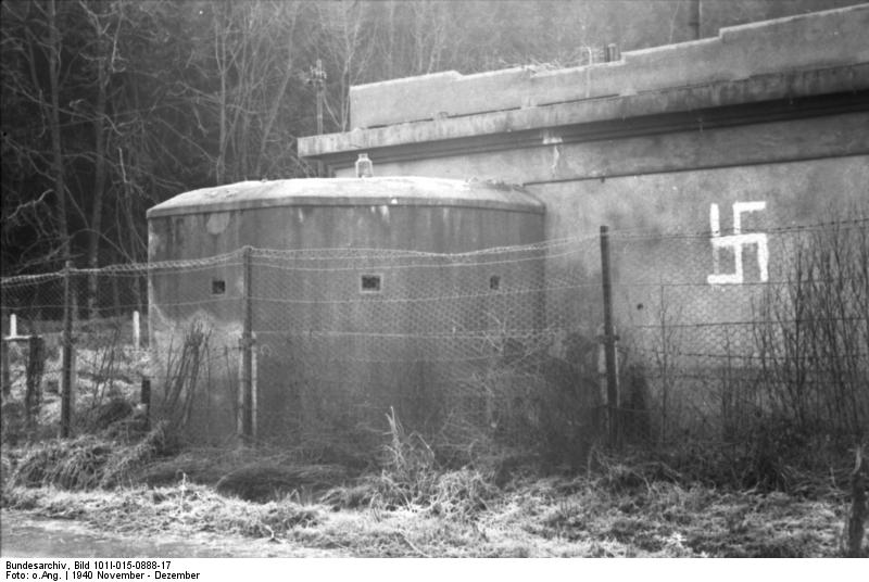 Ligne Maginot - MOULIN NEUF - (Poste GRM - Maison Forte) - Vue de la Maison forte, coté route - Inconnu
