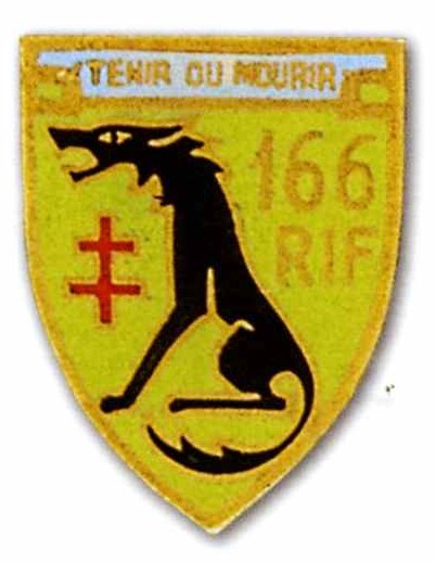Ligne Maginot - Insigne du 166° RIF - Insigne du 166° RIF
Devise « Tenir ou mourir ». Dans un écu, un loup noir hurlant et une croix de Lorraine rouge. - NC