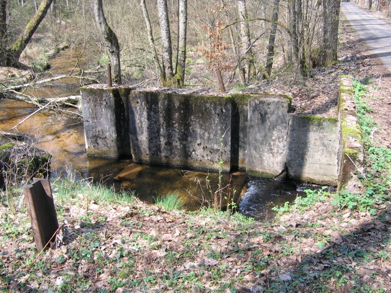 Ligne Maginot - ROTHENBOURG Est (Barrage 04) (Inondation défensive) - Le pertuis - Antoine SCHOEN