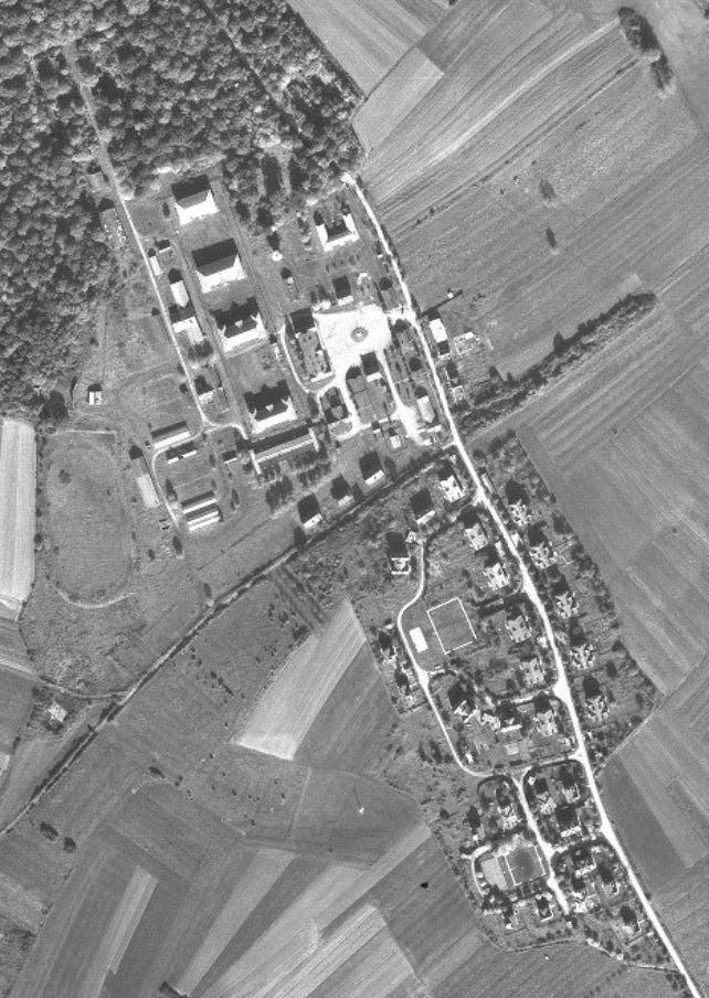 Ligne Maginot - CATTENOM - (Camp de sureté) - Vue aérienne du camp
Prise de vue datant de 1966. - IGN - Géoportail 1966