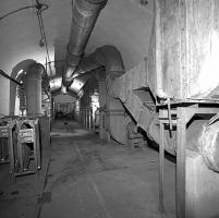 Ligne Maginot - MONTE GROSSO (MG) - E02 - (Ouvrage d'artillerie) - Salle de neutralisation
Au premier plan à gauche de la photo les batteries électriques utilisées pour la mise en charge des groupes électrogènes lors de leurs essais.