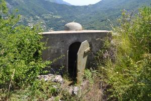 Ligne Maginot - BARBONNET - FORT SUCHET - (Ouvrage d'artillerie) - Observatoire cuirassé sud-ouest
Vue coté accés