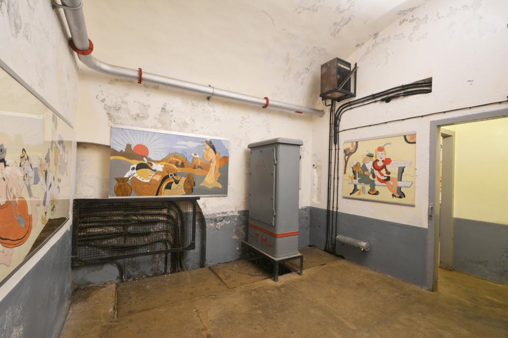 Ligne Maginot - SCHOENENBOURG - (Ouvrage d'artillerie) - Central téléphonique de l'ouvrage en 2013
Local chambrée - Pascal LAMBERT