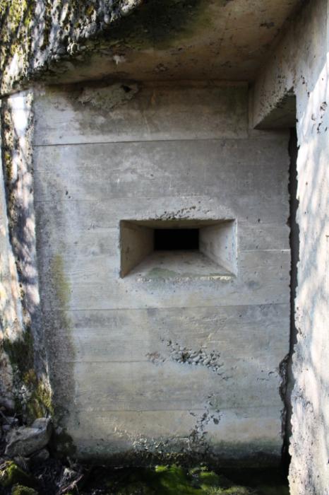 Ligne Maginot - SCHITTEFELD 2 - (Blockhaus pour arme infanterie) - Créneau de défense - Christian LENHARD