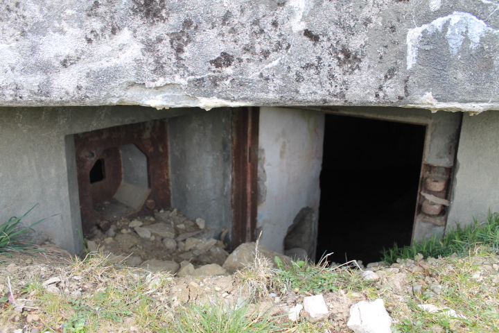 Ligne Maginot - BARRAGE 1 - (Blockhaus pour arme infanterie) - L'entrée - Christian LENHARD
