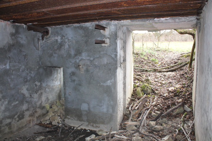 Ligne Maginot - FUERST 4 - (Blockhaus pour canon) - Les entrées et les restes de ventilation - Christian LENHARD