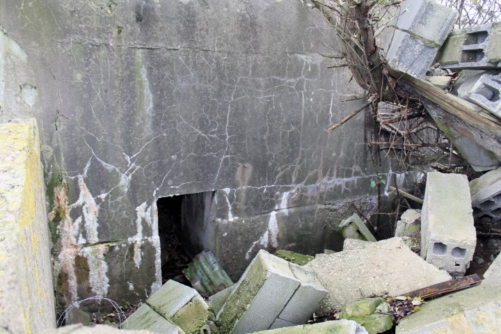 Ligne Maginot - C14 - CONFLUENT 1 - (Blockhaus pour canon) - L'entrée du personnel - Christian LENHARD