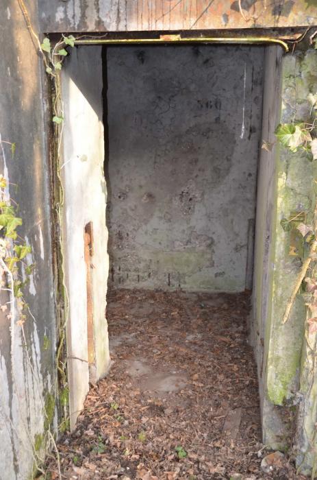 Ligne Maginot - 181 - KEMBS NORD 2 - (Blockhaus pour arme infanterie) - Au fond à droite l'arrivée du téléphone - D. Froehly