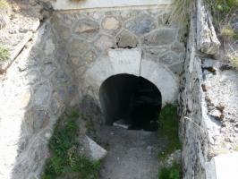 Ligne Maginot - PLATE LOMBARDE - (Ouvrage d'infanterie) - L'issue de secours
Détail du fronton