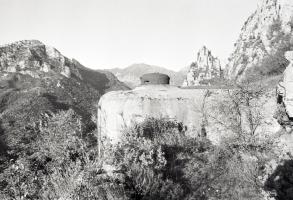 Ligne Maginot - SAINTE AGNES (SAG) - EO9 - (Ouvrage d'artillerie) - Bloc 3 
La cloche VDP couvrant l'ouvrage des Banquettes et celui de Garuche