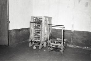 Ligne Maginot - BARBONNET (BT) - (Ouvrage d'artillerie) - Bloc 2
Casiers à munitions et chariots de manutention