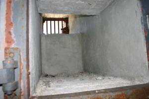 Ligne Maginot - GRANGES COMMUNES - (Ouvrage d'infanterie) - Bloc 2
La prise d'air de l'ouvrage, accessible de l'intérieur et n'offrant aucune protection contre les coups directs