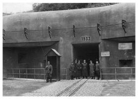 Ligne Maginot - HOCHWALD - (Ouvrage d'artillerie) - Bloc 8
Entrée munitions