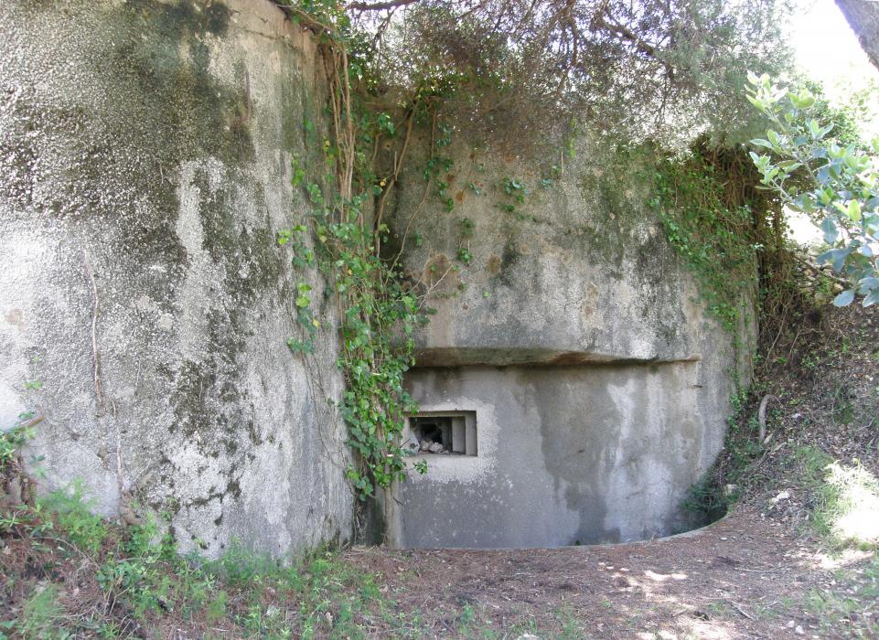Ligne Maginot - ROQUEBRUNE - CORNILLAT - (Ouvrage d'artillerie) - Bloc 4 - LOVINY Alain