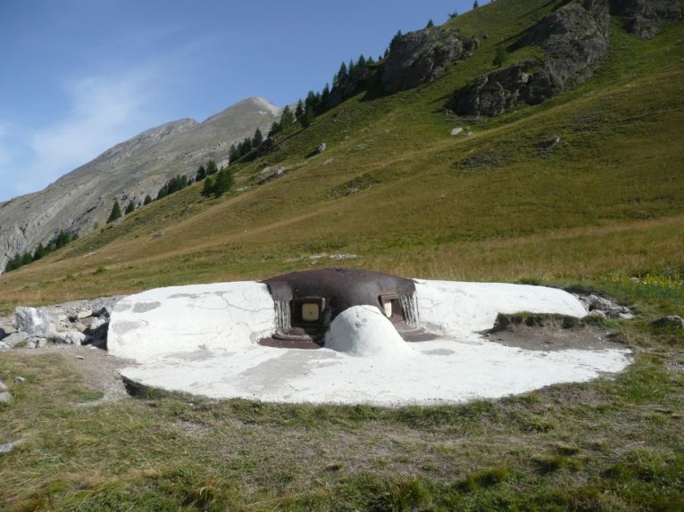 Ligne Maginot - PLATE LOMBARDE - (Ouvrage d'infanterie) - Le bloc 2 - ARMAND Patrick