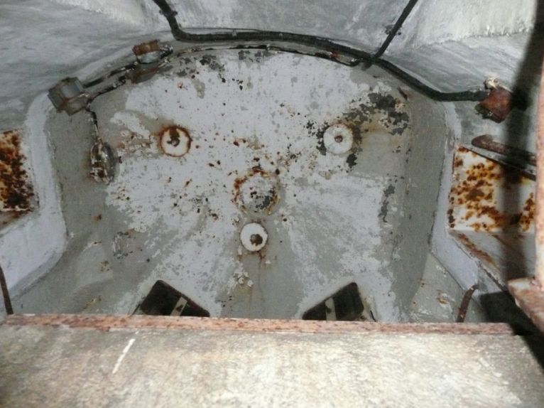 Ligne Maginot - PLATE LOMBARDE - (Ouvrage d'infanterie) - Bloc 2
Cloche Pamart - ARMAND Patrick