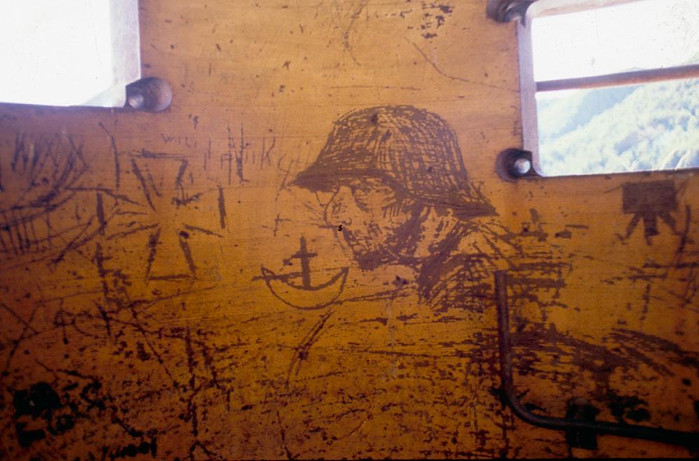 Ligne Maginot - COL DE BROUIS (CDB) - E01 - (Ouvrage d'infanterie) - Graffitis allemands dans l\'une des cloches de l\'ouvrage - LOVINY Alain
