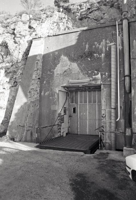 Ligne Maginot - MONT AGEL - (Ouvrage d'artillerie) - Bloc 2
Entrée des Munitions - LOVINY Alain