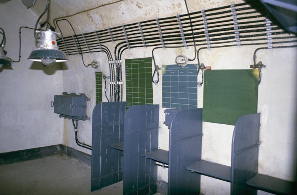 Ligne Maginot - BARBONNET (BT) - (Ouvrage d'artillerie) - Le PC artillerie
Photo datant des  années 80 - LOVINY Alain