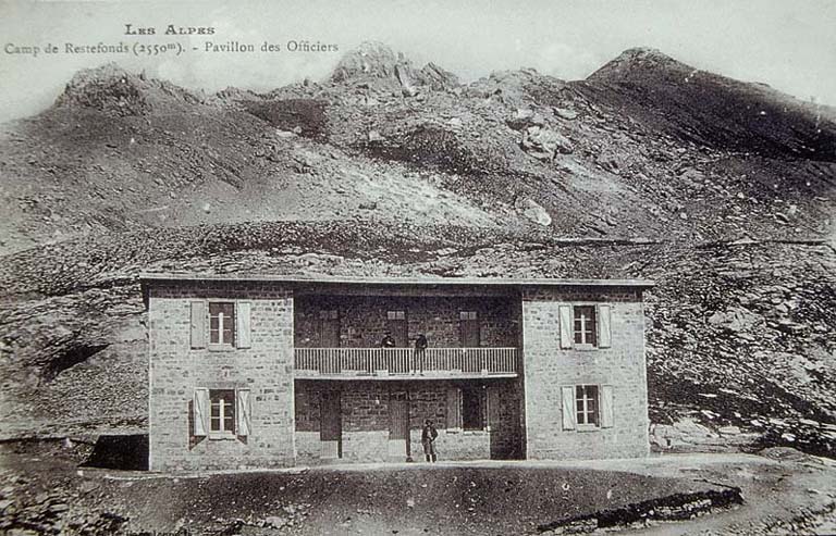 Ligne Maginot - CAMP DE RESTEFOND - (Casernement) - Carte postale
Le pavillon des officiers - Inconnu