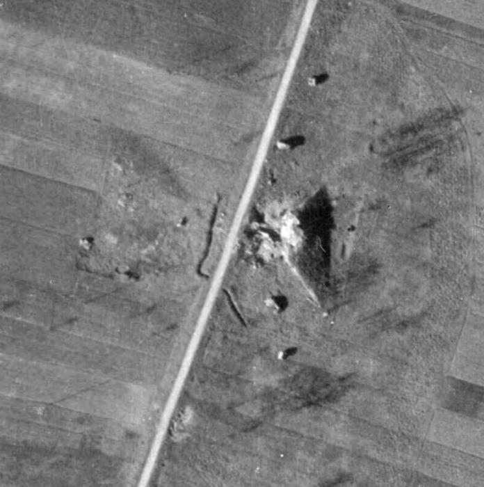 Ligne Maginot - 42/3 - BIESHEIM Sud - (Casemate d'infanterie - Double) - La même en 1953, détruite. - IGN - Géoportail 1953