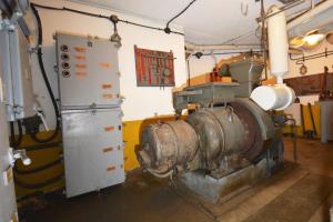 Ligne Maginot - Ouvrage de la FERTE - Bloc 1
Usine électrique 
Groupe électrogène à moteur CLM 108 de 25 CV