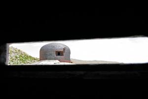Ligne Maginot - RESTEFOND - (Ouvrage d'artillerie) - Bloc 4
À l´intérieur de la cloche VDP. Vu sur la cloche GFM voisine