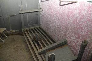 Ligne Maginot - LANGHEP NORD - C63 - (Casemate d'infanterie - Simple) - Probablement le lit du lieutenant KROMMACKER. 