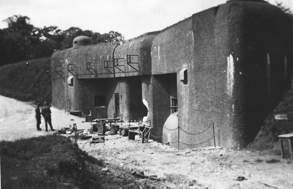 Ligne Maginot - LE CHESNOIS - CHENOIS - (Ouvrage d'artillerie) - L'entrée mixte en 1940 - Inconnu