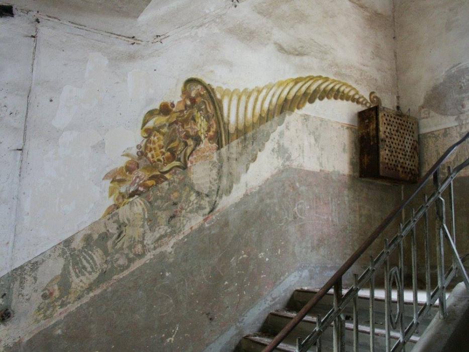 Ligne Maginot - LANGENSOULTZBACH - (Camp de sureté) - Bâtiment B
Cage d'escalier
Peinture murale du casernement - GRAMI