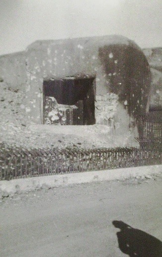 Ligne Maginot - SAINT ROCH (SHR) - (Ouvrage d'artillerie) - Bloc 4 
Photo prise en 1944 par un para américain du 517th. H Company - ATHLEY Ed
