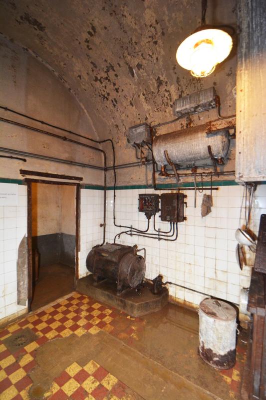 Ligne Maginot - LA FERTE - (Ouvrage d'infanterie) - Système de mise en pression du gasoil pour la cuisinière  - LAMBERT Pascal