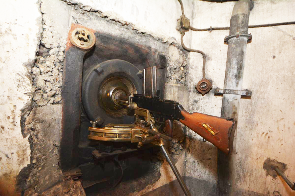 Ligne Maginot - Ouvrage de la FERTE - Bloc 1
Trémie pour fusil mitrailleur type FMB