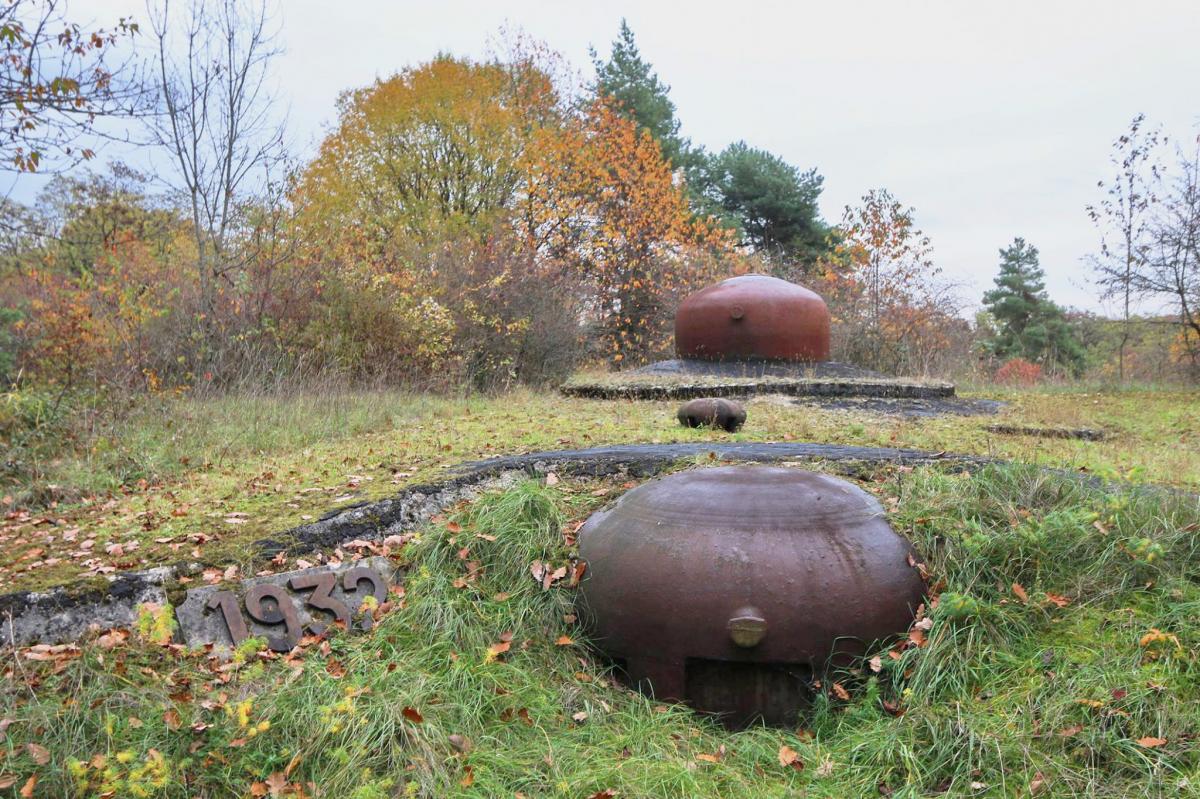Ligne Maginot - HOCHWALD - (Ouvrage d'artillerie) - Bloc 2
La cloche JM et derrière la cloche GFM - GRASSER Michel