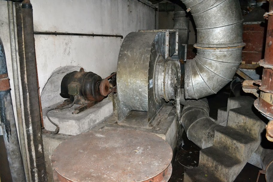 Ligne Maginot - HETTANGE GRANDE - X8 (QUARTIER ROUSSY - III/168°RIF) - (Abri) - La salle de neutralisation de l'abri - PAVEL Jan