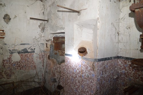 Ligne Maginot - LANGHEP NORD - C63 - (Casemate d'infanterie - Simple) - le créneau pour FM 24/29 protégeant la porte - Gut didier