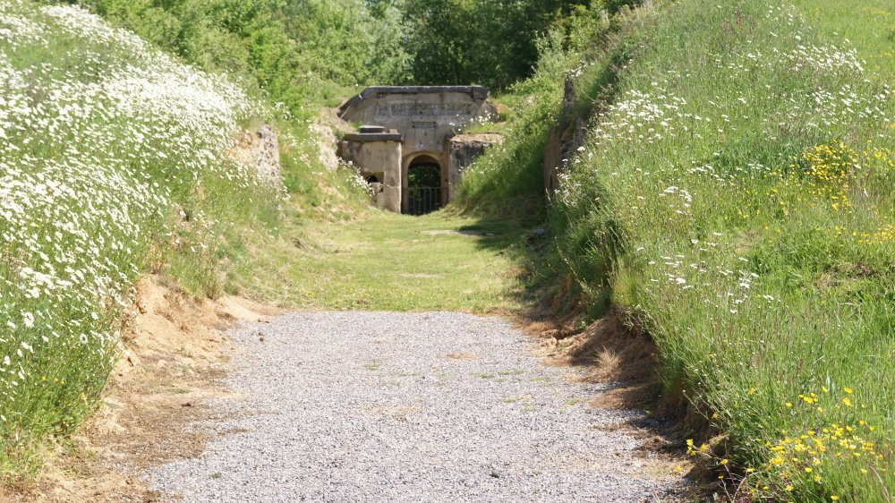 Ligne Maginot - LA SALMAGNE - (Ouvrage d'infanterie) - Entrée du fort Séré de Rivières - Segers