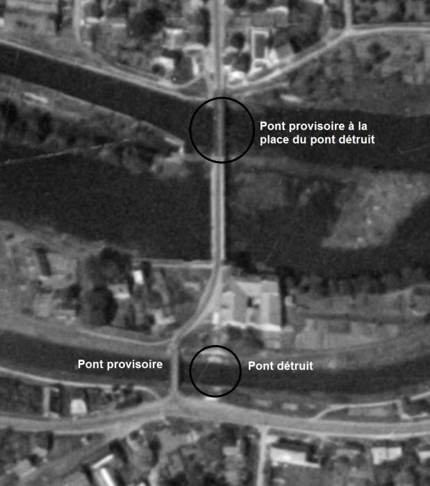 Ligne Maginot - 31LM - (DMP - Dispositif de Mine Permanent) - Le pont nord détruit a été remplacé par une passerelle provisoire alors que le pont sud n'a pas été remplacé à cette date. La route est détournée vers un pont provisoire parallèle au pont d'origine. - IGN