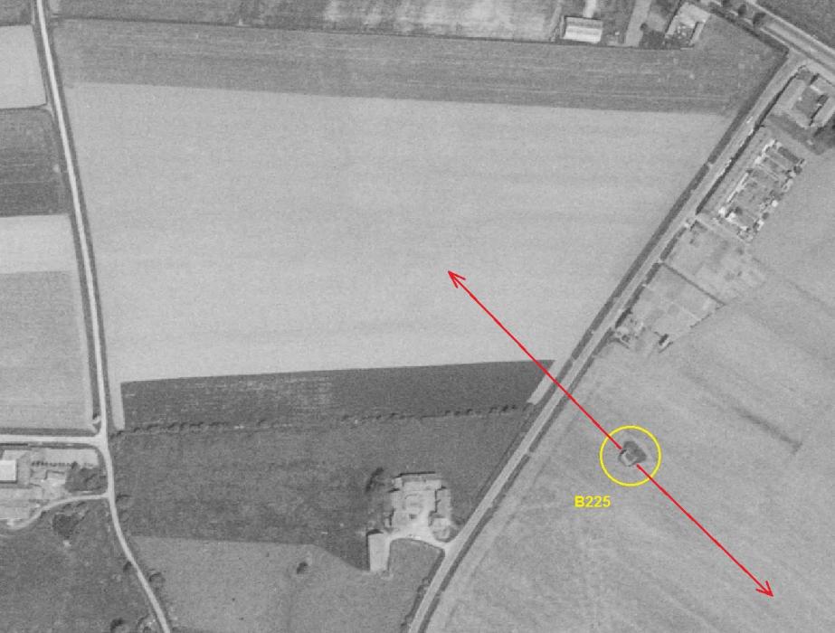 Ligne Maginot - B225 - Le SAUT (Blockhaus pour canon) -  - IGN - Géoportail 1970