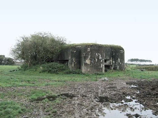Ligne Maginot - A13 - CROIX DE POPERINGHE - (Casemate d'infanterie - double) -  - AALMA - www.lignemaginot.com