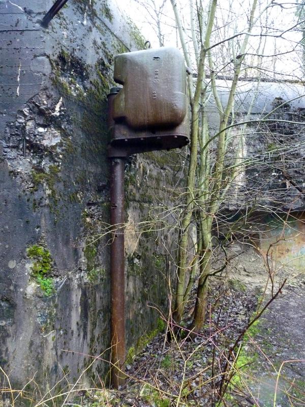 Ligne Maginot - KERFENT - A34 - (Ouvrage d'infanterie) - Bloc 2
Projecteur blindé - Aditus