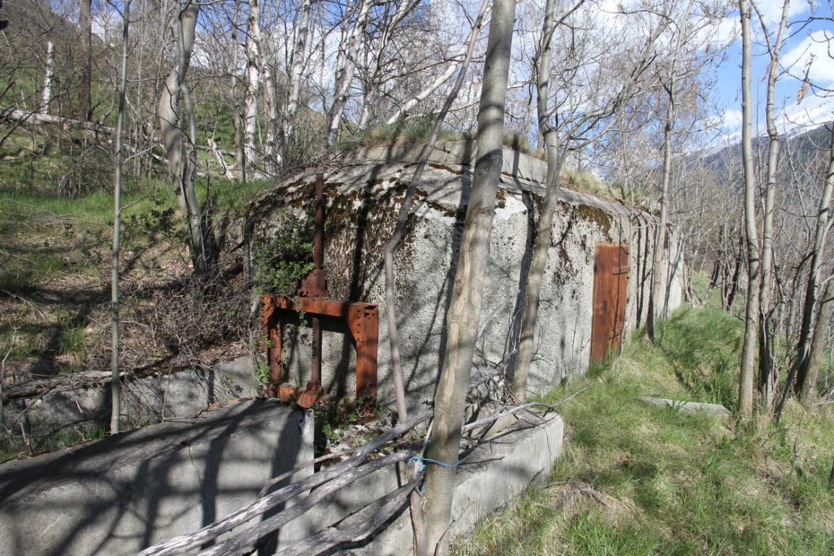 Ligne Maginot - SAINT GOBAIN - (Ouvrage d'infanterie) - Bloc prise d'eau
La vanne d'entrée et le trop plein sont visibles à gauche