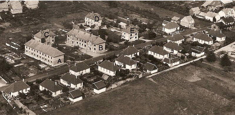 Ligne Maginot - MARCKOLSHEIM (CITé DES CADRES) - (Camp de sureté) - Vue aérienne avec les bâtiments anotés (A-B-C-D-E) - D. Froehly