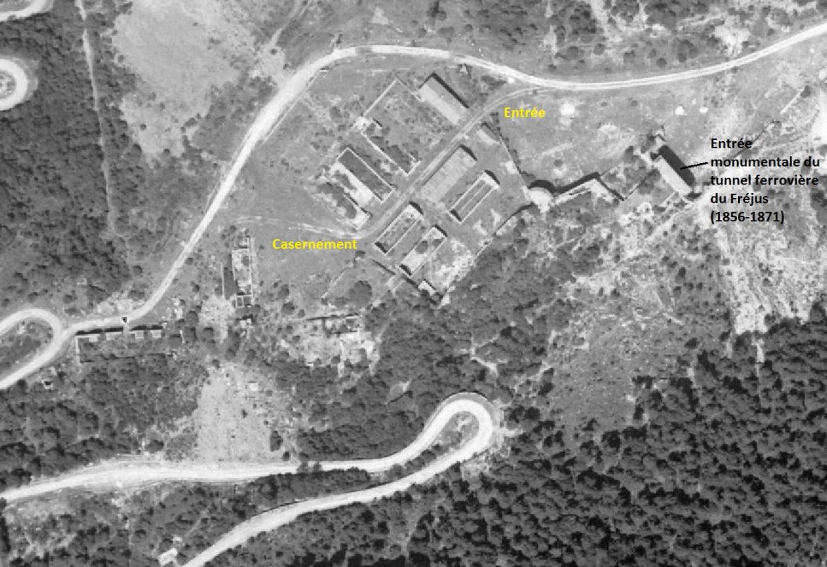 Ligne Maginot - LE REPLAT - (Casernement) -  - IGN - Géoportail 1957